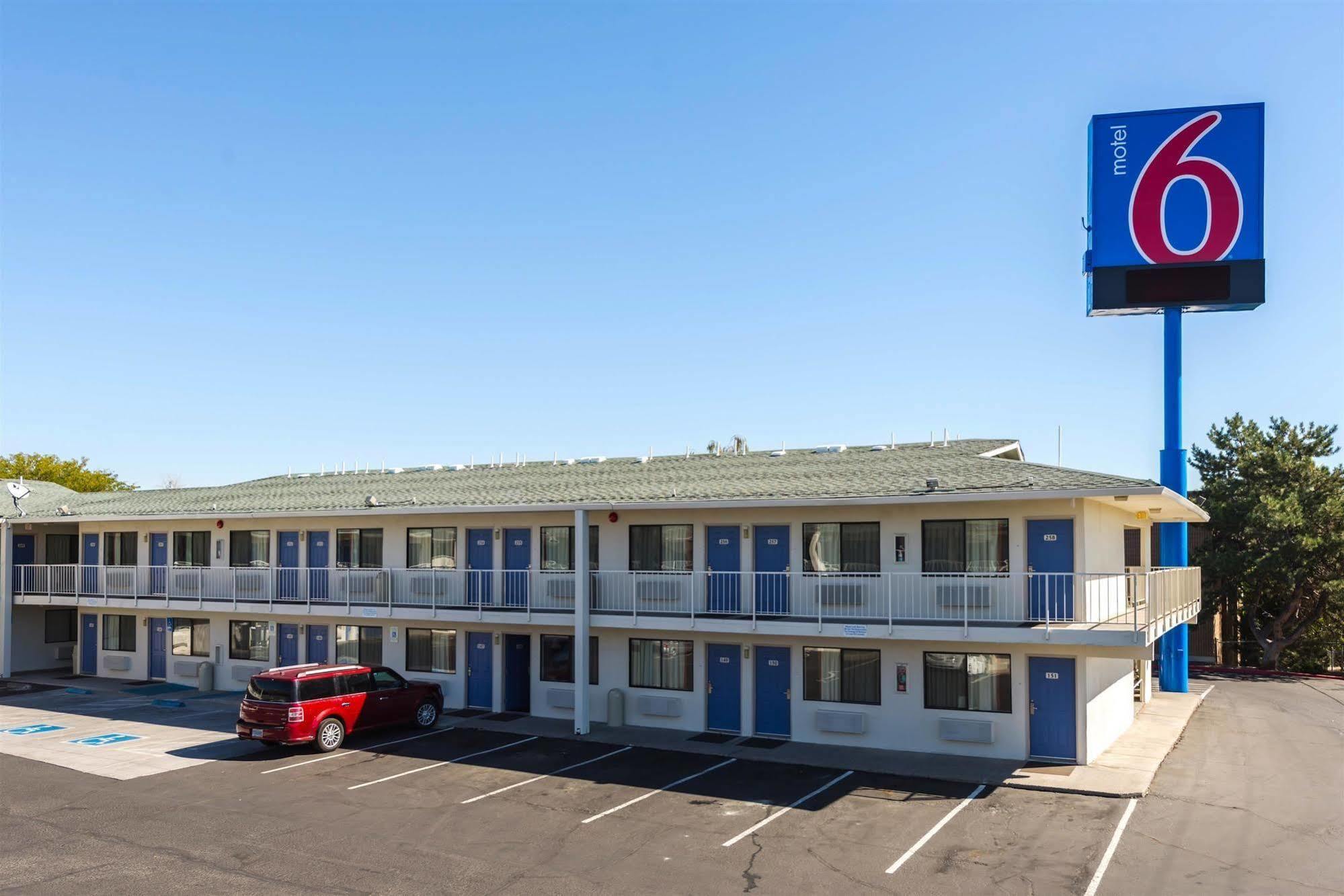 Motel 6-Reno, Nv - West Exterior photo