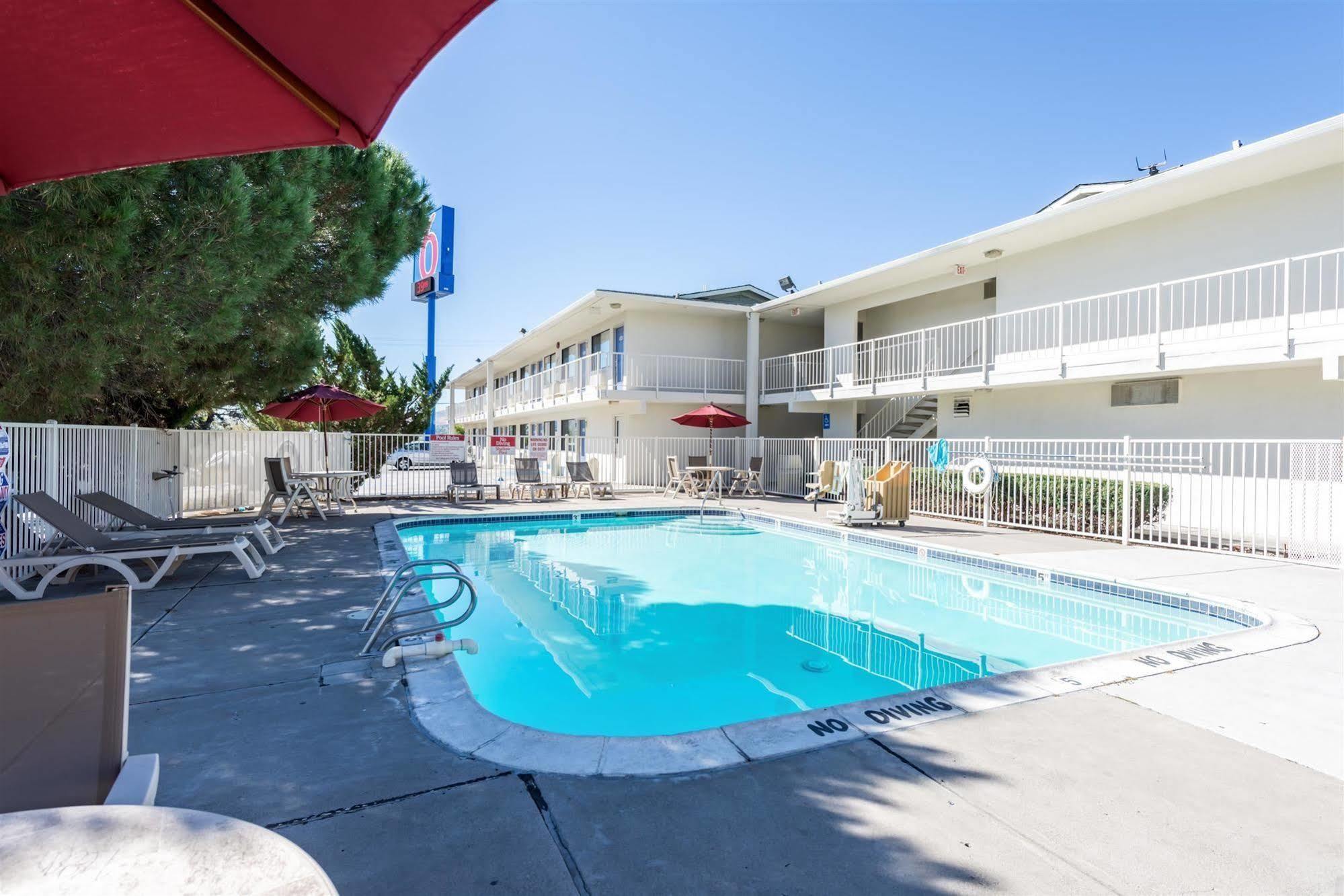 Motel 6-Reno, Nv - West Exterior photo